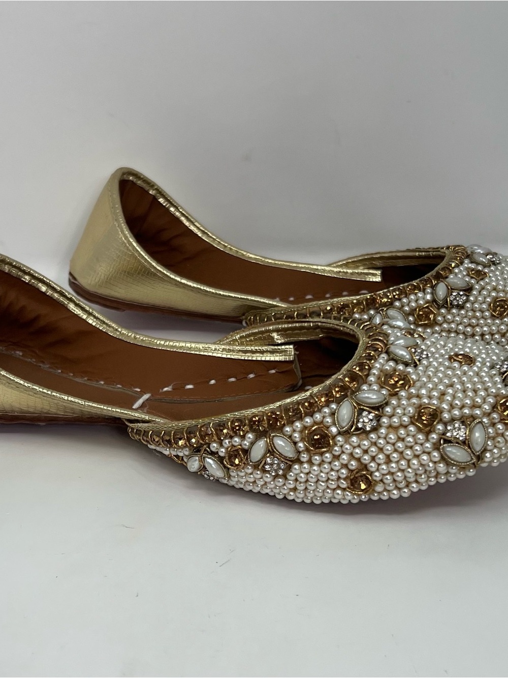 Indian Bridal Jutti Khussa Flats Gold Ivory Pearl Beaded Embellished Shoes Sz 39